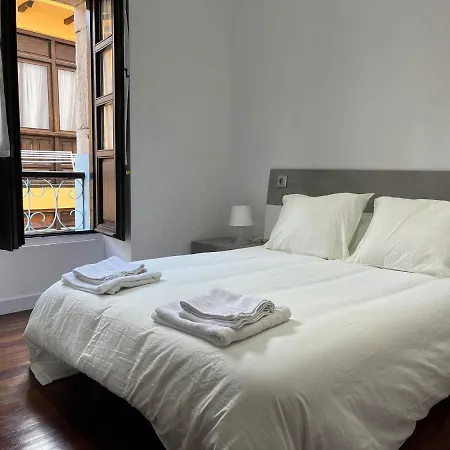 En El Centro De * Llanes